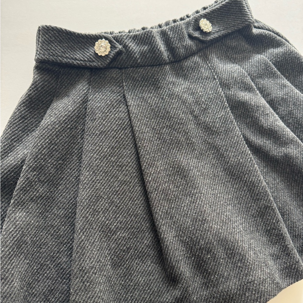 Zara Girls’ Gray Pleated Skort with Rhinestone Accents Size 8